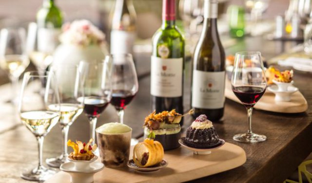 TASTE THE ACCLAIMED WINES FROM THIS FRANSCHHOEK VALLEY